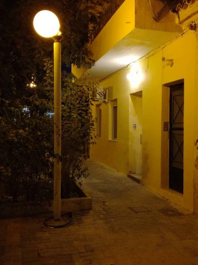 Pireaus Charming Sparkle Exterior photo